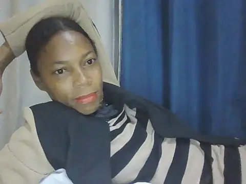 Snapshot of niki301 chatting on 03.10.26 niki301 online show from 03.10.26