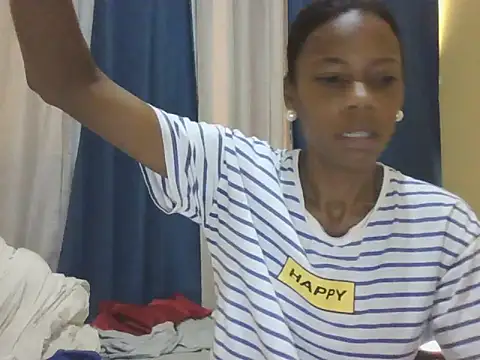 Snapshot of niki301 chatting on 04.08.26 niki301 online show from 04.08.26