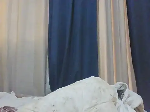 Snapshot of niki301 chatting on 04.19.26 niki301 online show from 04.19.26