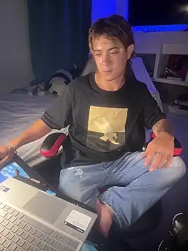 AngelLatinBoy online show from 04.12.26