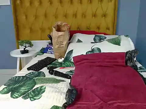 Snapshot of TamaraDee4papi chatting on 03.15.26 TamaraDee4papi online show from 03.15.26