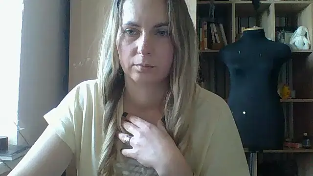 Mollie365 online show from 03.12.26