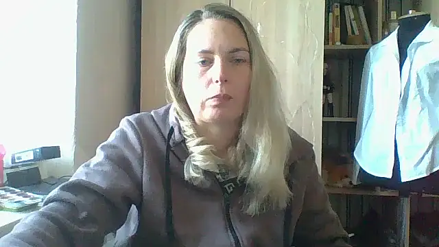 Mollie365 online show from 04.08.26