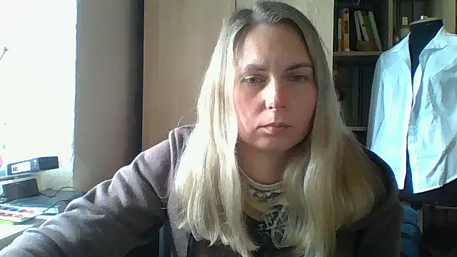 Mollie365 online show from 04.10.26