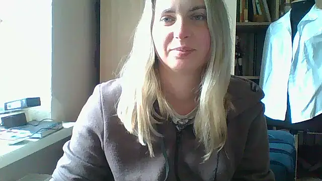 Mollie365 online show from 04.11.26