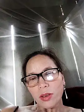 Snapshot of Tina6886 chatting on 03.25.26 Tina6886 online show from 03.25.26