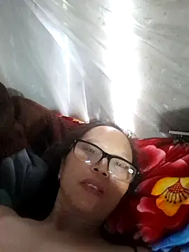 Snapshot of Tina6886 chatting on 04.01.26 Tina6886 online show from 04.01.26