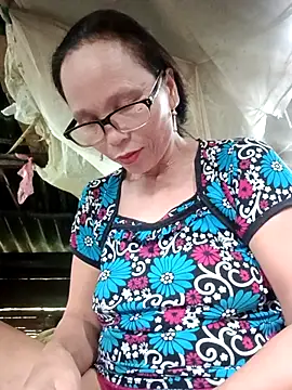 Snapshot of Tina6886 chatting on 04.10.26 Tina6886 online show from 04.10.26