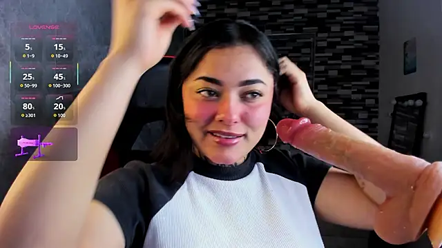 Sophiia cherry online show from 03.25.26