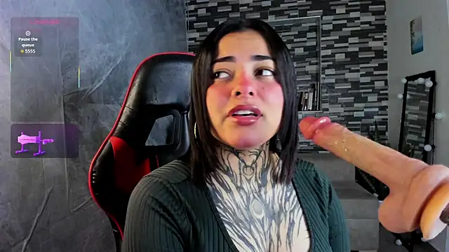 Sophiia cherry online show from 03.31.26