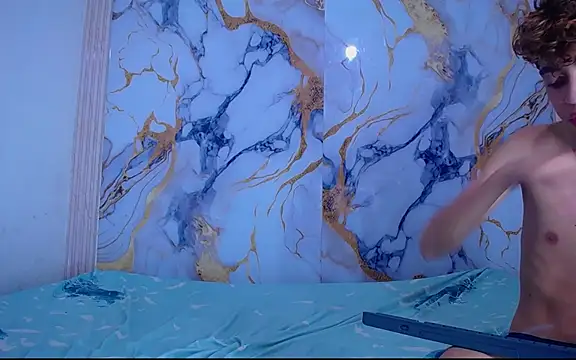 Snapshot of Desire_Boys1 chatting on 04.04.26 Desire Boys1 online show from 04.04.26