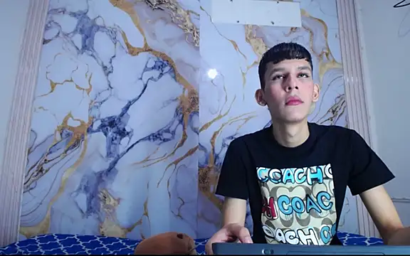 Snapshot of Desire_Boys1 chatting on 04.14.26 Desire Boys1 online show from 04.14.26