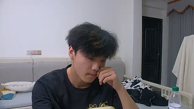 icecream-002 online show from 03.17.26