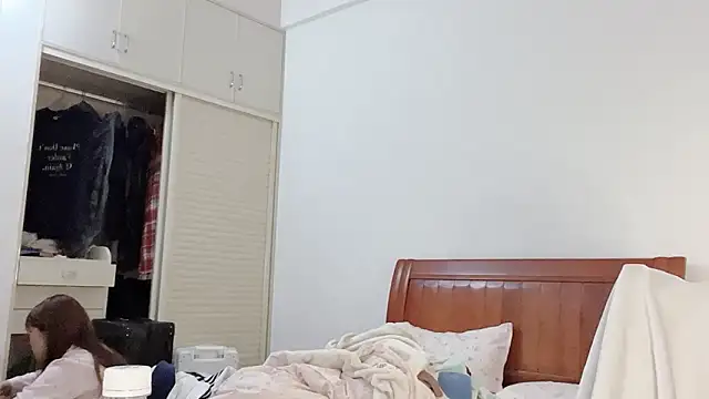 D-Dandan online show from 04.08.26