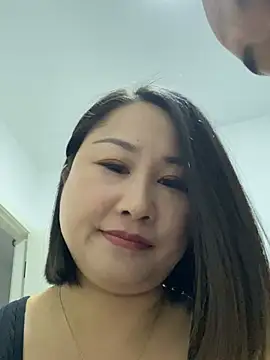 Snapshot of xiaoyi-10 chatting on 04.10.26 xiaoyi-10 online show from 04.10.26