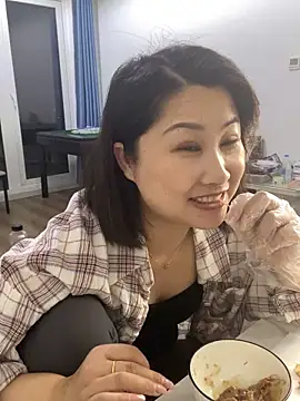 Snapshot of xiaoyi-10 chatting on 04.13.26 xiaoyi-10 online show from 04.13.26