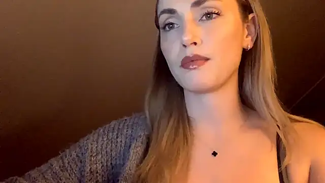 ScarlettSensitive online show from 04.10.26