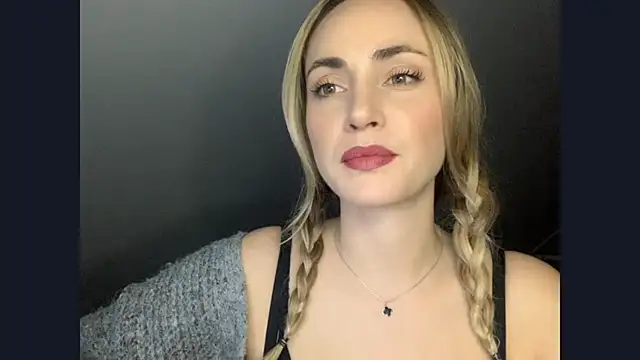 ScarlettSensitive online show from 05.15.26