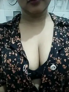 Snapshot of Chandrika_Yadav chatting on 05.04.26 Chandrika Yadav online show from 05.04.26