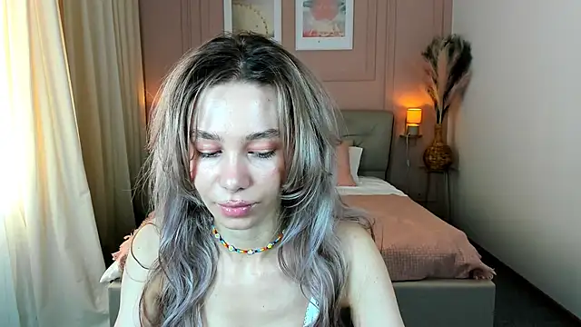 LuluAlis online show from 04.28.26