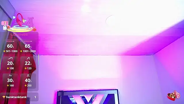 Snapshot of VivienneNoir chatting on 04.19.26 VivienneNoir online show from 04.19.26
