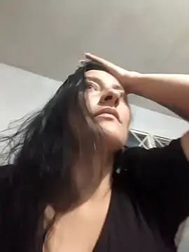 Scarlet Passion online show from 04.02.26