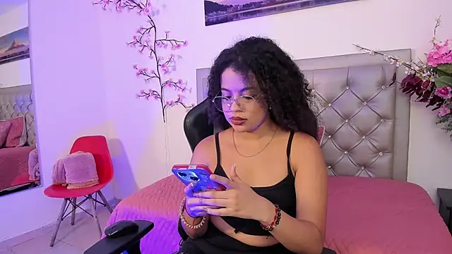 katie  bloom online show from 03.19.26