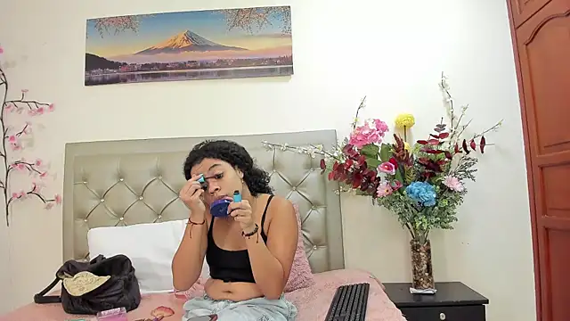 katie  bloom online show from 03.30.26