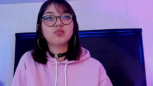 Snapshot of LilithBluum chatting on 03.26.26 LilithBluum online show from 03.26.26