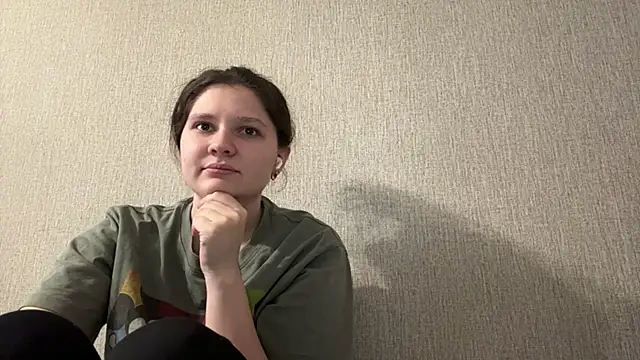 Emmiebutwihu online show from 04.02.26