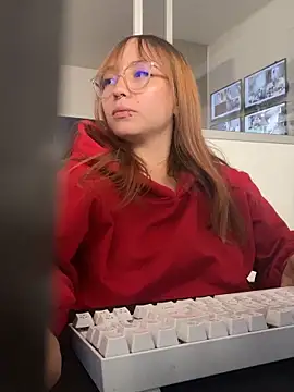 Milaac  online show from 04.06.26