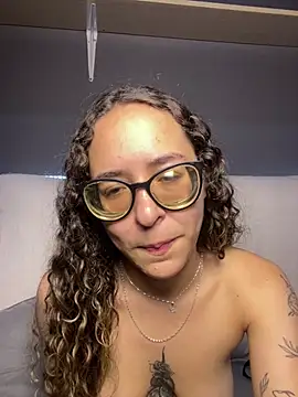 Snapshot of Anamyst chatting on 07.14.26 Anamyst online show from 07.14.26