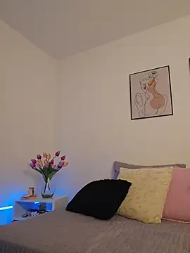 Victoria Evanss online show from 04.08.26