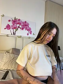 Snapshot of AmberVegaa chatting on 03.17.26 AmberVegaa online show from 03.17.26