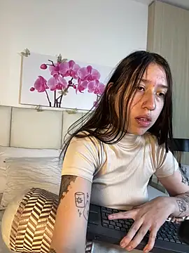 Snapshot of AmberVegaa chatting on 03.21.26 AmberVegaa online show from 03.21.26