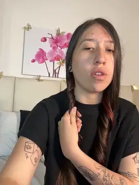 Snapshot of AmberVegaa chatting on 03.25.26 AmberVegaa online show from 03.25.26