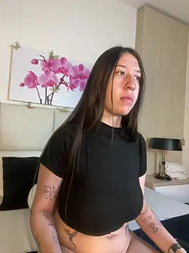 Snapshot of AmberVegaa chatting on 03.28.26 AmberVegaa online show from 03.28.26