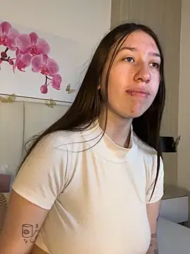 Snapshot of AmberVegaa chatting on 04.01.26 AmberVegaa online show from 04.01.26