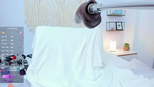 Snapshot of alexaa_lovely chatting on 04.16.26 alexaa lovely online show from 04.16.26