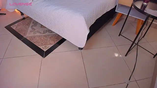 nova silk online show from 04.08.26