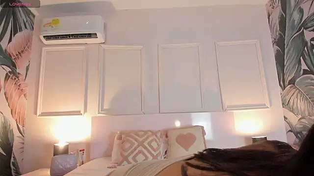 Adalyn Cute online show from 04.04.26