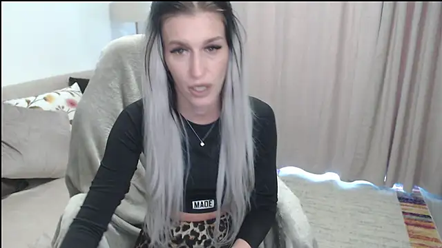 annamoon2 online show from 04.10.26