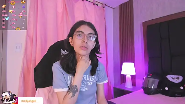 Molly A online show from 03.29.26