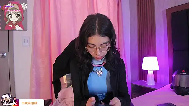 Molly A online show from 04.01.26