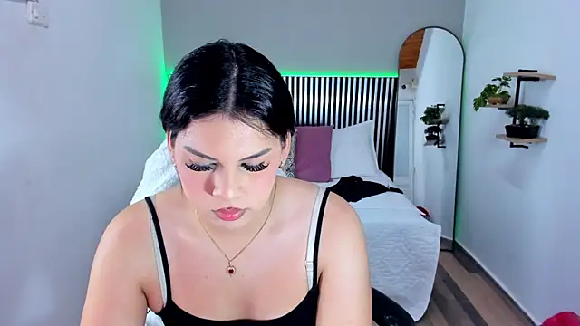 Snapshot of Alisson_Pinkey chatting on 07.18.26 Alisson Pinkey online show from 07.18.26