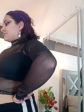 Snapshot of Liily_Foxxy chatting on 04.14.26 Liily Foxxy online show from 04.14.26