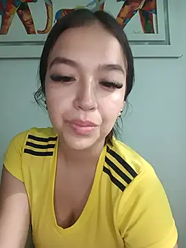 Snapshot of Kitty_Loveee chatting on 06.27.26 Kitty Loveee online show from 06.27.26