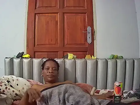 JoycyQueen online show from 03.31.26