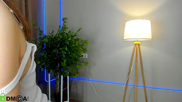 Aurora Temptia online show from 04.16.26