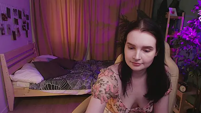 Kristen Bellle online show from 04.06.26